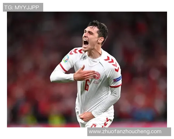 丹麦足球传奇球员回顾与历史成就分析全景展示